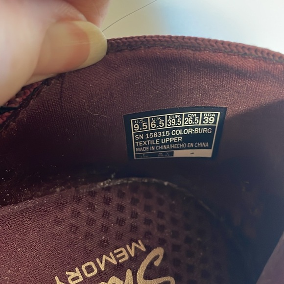 Skechers Memory Foam Burgandy Leopard Print Bow Flats - Picture 4 of 10